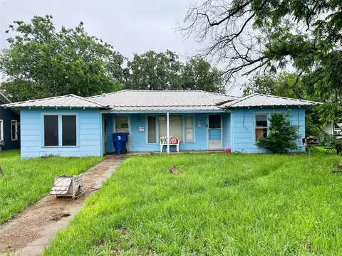 904 7th St, Brownwood, TX 76801