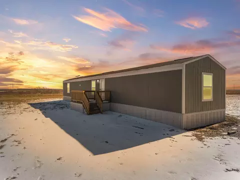703 Sun Land Cir, Dawson, TX 76639