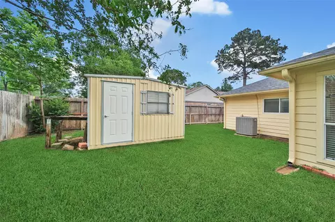 Exterior - 5010 Cupids Bower Ct, Spring, TX 77388 photo 5 of 8
