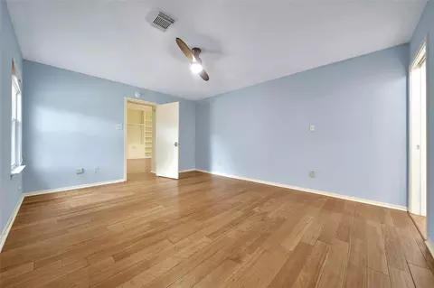 Bedroom - 5010 Cupids Bower Ct, Spring, TX 77388 photo 1 of 7