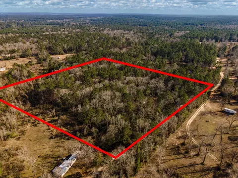 462 County Road 1172, Kennard, TX 75847