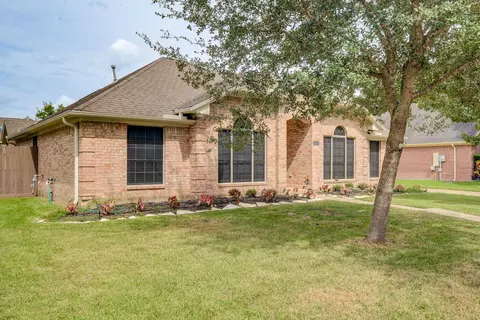 1809 Desota St, Friendswood, TX 77546