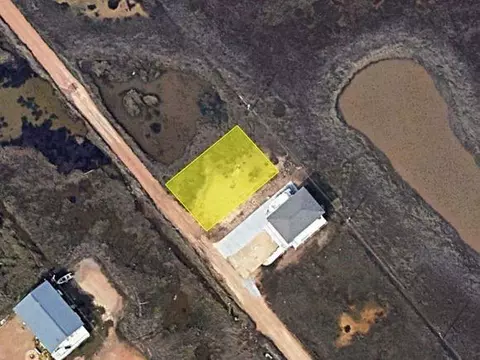 334 Seacoast Dr, Freeport, TX 77541