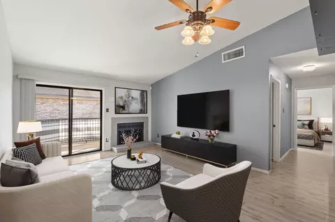 8100 Cambridge St #136, Houston, TX 77054