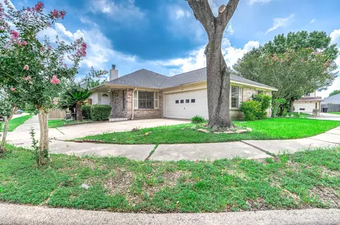 11014 Landsbury Ct, Houston, TX 77099