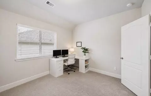 Bedroom - 32034 Eagle Nest Ln, Conroe, TX 77385 photo 7 of 7