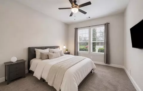 Bedroom - 32034 Eagle Nest Ln, Conroe, TX 77385 photo 3 of 7