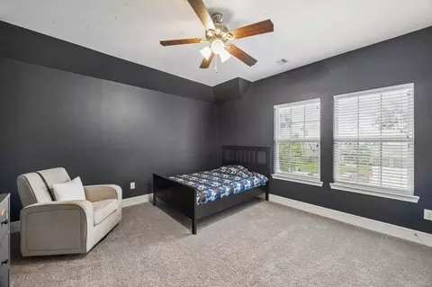 Bedroom - 32034 Eagle Nest Ln, Conroe, TX 77385 photo 5 of 7