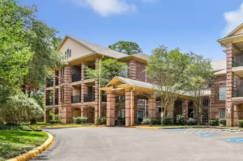 2803 Kings Crossing Dr #209, Kingwood, TX 77345