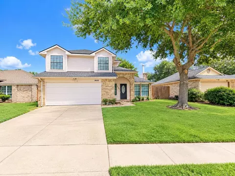 5622 Woodland Glade Dr, Houston, TX 77066