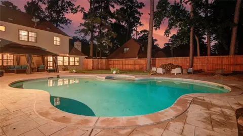 5623 Bermuda Dunes Dr, Houston, TX 77069