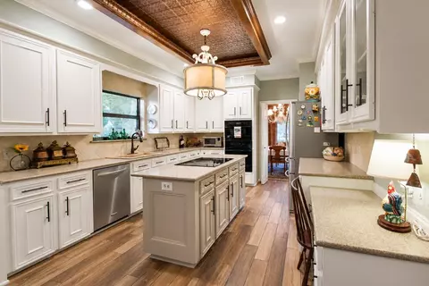Kitchen - 16211 Chipstead Dr, Spring, TX 77379 photo 2 of 4