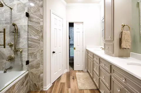 Bath - 16211 Chipstead Dr, Spring, TX 77379 photo 2 of 11