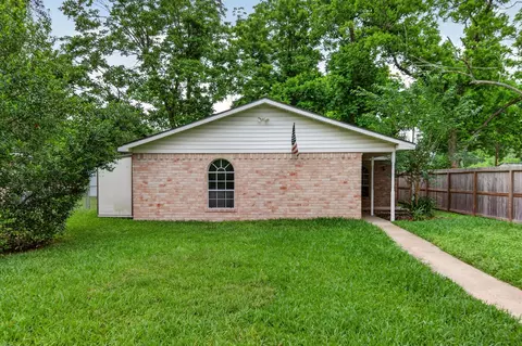 418 Texas St, Tomball, TX 77375