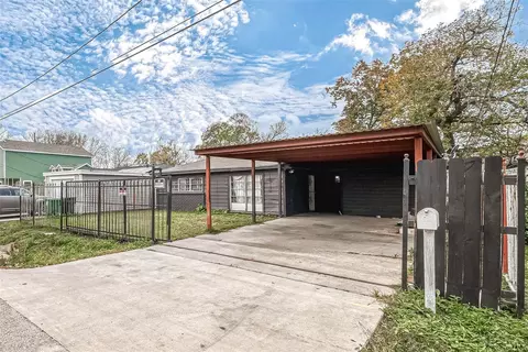 6718 Madrid St, Houston, TX 77021