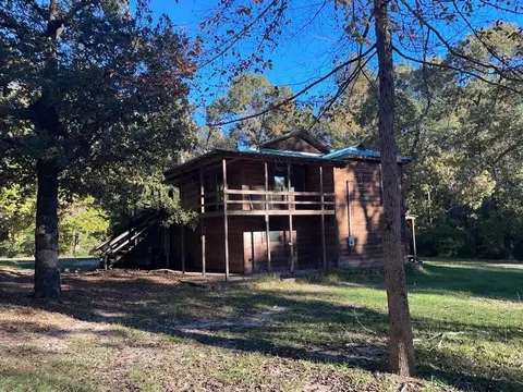 433 S Walnut Dr, Trinity, TX 75862 photo 1