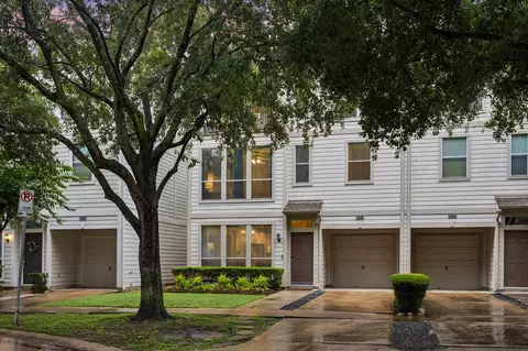 3051 S Heights Hollow Ln, Houston, TX 77007