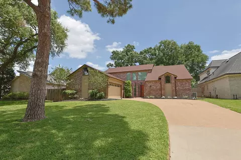 7314 Blenheim Palace Ln, Houston, TX 77095