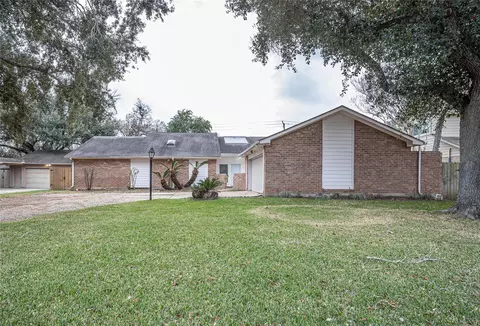 2703 Glenn Lakes Ln, Missouri City, TX 77459