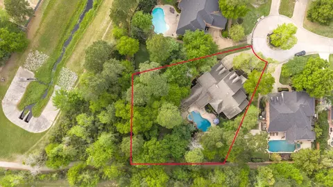 27 Wooded Path Pl, The Woodlands, TX 77382