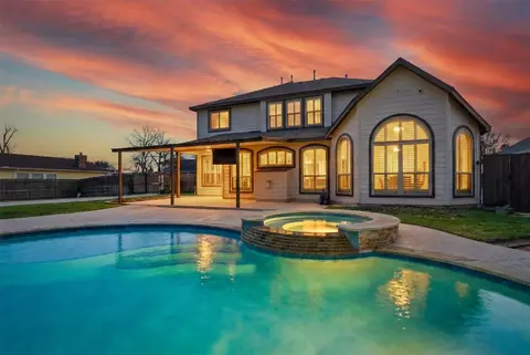 Exterior - 3602 River Bend Dr, Rosenberg, TX 77471 photo 2 of 8