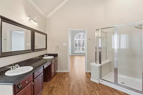 Bath - 3602 River Bend Dr, Rosenberg, TX 77471 photo 3 of 6