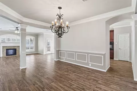 Living - 3602 River Bend Dr, Rosenberg, TX 77471 photo 5 of 11