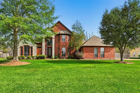 Exterior - 3602 River Bend Dr, Rosenberg, TX 77471 photo 5 of 8
