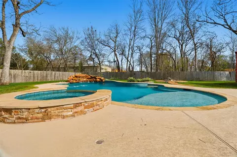 Exterior - 3602 River Bend Dr, Rosenberg, TX 77471 photo 8 of 8
