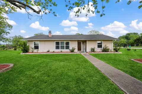 1539 Sterling Dr, Baytown, TX 77523