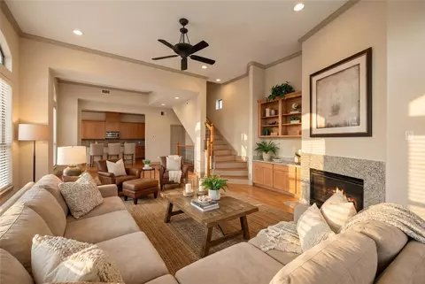 2316 Camden Dr, Houston, TX 77021