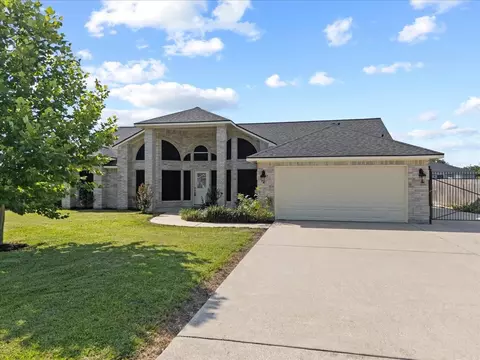 3337 Bridgette Ln, Baytown, TX 77523
