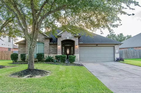 4108 S Meridian Greens Dr, Dickinson, TX 77539