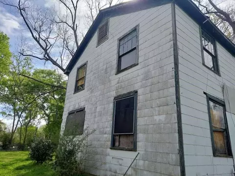 110 Acorn Dr, Marshall, TX 75670