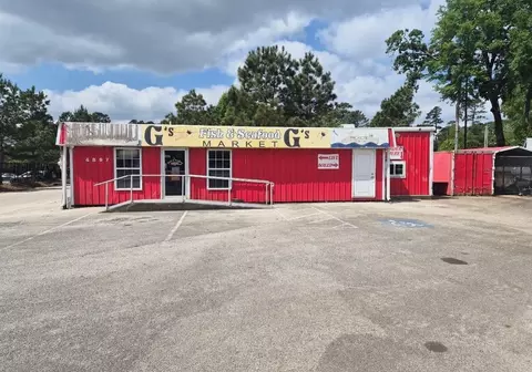 4897 W Davis St, Conroe, TX 77304