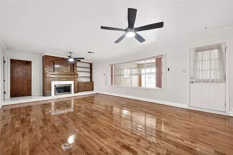 Living - 607 E Cypresswood Dr, Spring, TX 77373 photo 8 of 11