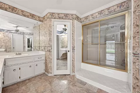 Bath - 607 E Cypresswood Dr, Spring, TX 77373 photo 2 of 6