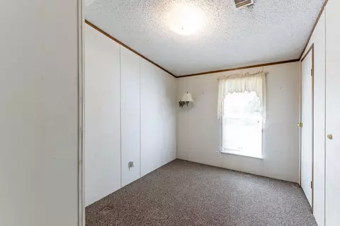 Bedroom - 400 Marina Dr, Trinity, TX 75862 photo 3 of 4