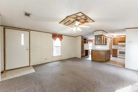 Living - 400 Marina Dr, Trinity, TX 75862 photo 3 of 3