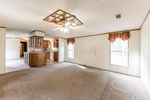 Living - 400 Marina Dr, Trinity, TX 75862 photo 1 of 3