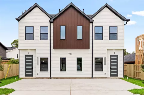 9011 Surry St, Houston, TX 77028