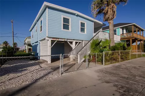 4123 Liberty Dr, Galveston, TX 77554