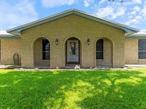 1201 Fm 1862, Blessing, TX 77419