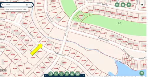 724 Overbrook Dr, Huntsville, TX 77340