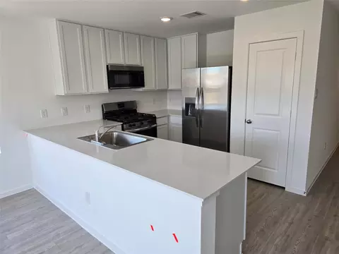 9411 Dazzling Tentacle Dr, Baytown, TX 77521