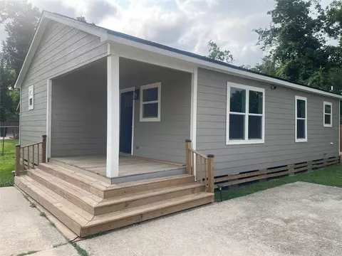 1072 Conklin St, Houston, TX 77088