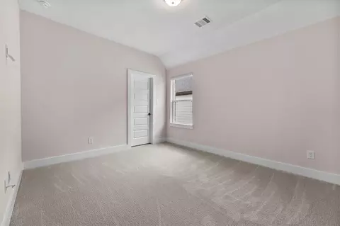 Bedroom - 28033 Pebble Park Dr, Spring, TX 77386 photo 5 of 6