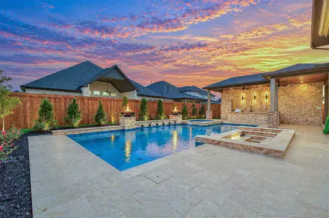 Exterior - 28033 Pebble Park Dr, Spring, TX 77386 photo 3 of 10