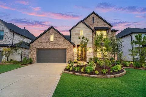 Exterior - 28033 Pebble Park Dr, Spring, TX 77386 photo 2 of 10
