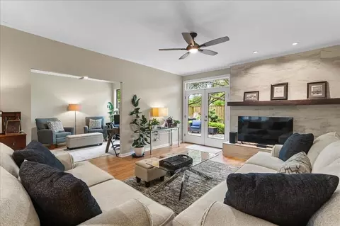 12688 Briar Patch Rd, Houston, TX 77077